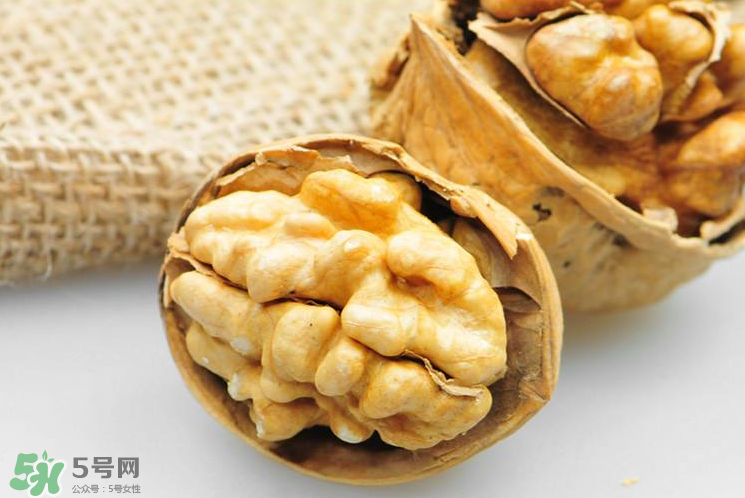 核桃開裂怎么辦？核桃為什么會(huì)開裂？