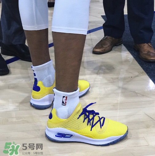 under armour curry 4 low warriors什么時(shí)候發(fā)售？