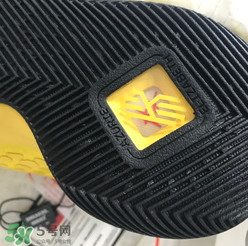 nike kyrie3 mamba mentality怎么樣？歐文3李小龍配色開箱測評