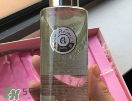 香邂格蕾古法凝光醋萃爽膚水怎么用？