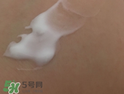 香邂格蕾古法凝光精華霜怎么用？香邂格蕾面霜使用心得