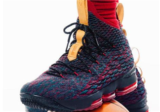 nike lebron 15 cavs實(shí)物什么樣？
