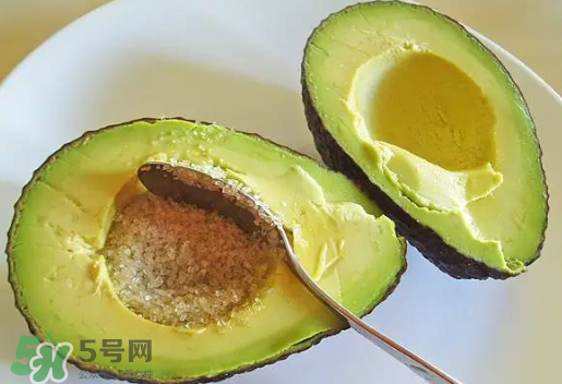 牛油果為什么苦?帶有黑線的牛油果怎么吃最好？