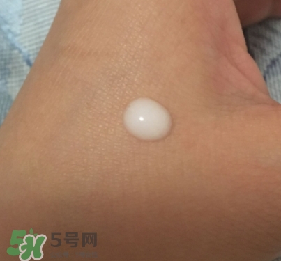 olay小臉精華怎么用？olay玉蘭油臻粹小臉精華使用心得