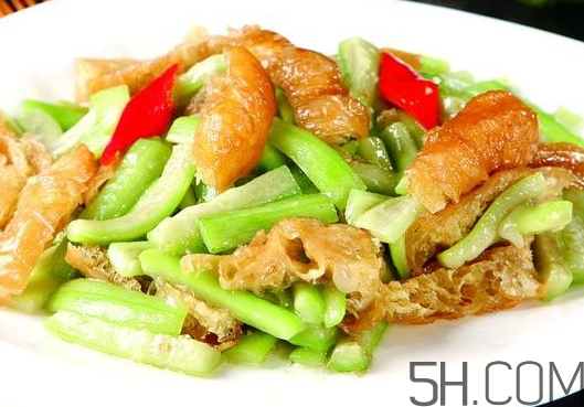 油條和什么炒好吃？油條可以炒什么菜？