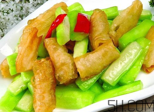 油條和什么炒好吃？油條可以炒什么菜？