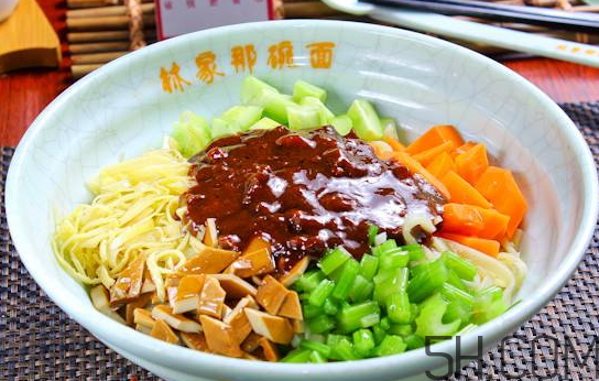 炸醬面用什么醬好？炸醬面可以用甜面醬嗎？