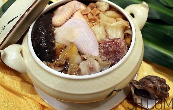 海參可以和排骨一起燉湯嗎？海參排骨湯怎么做？