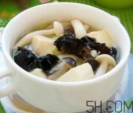 蘑菇和海參能一起吃嗎？蘑菇海參湯的做法