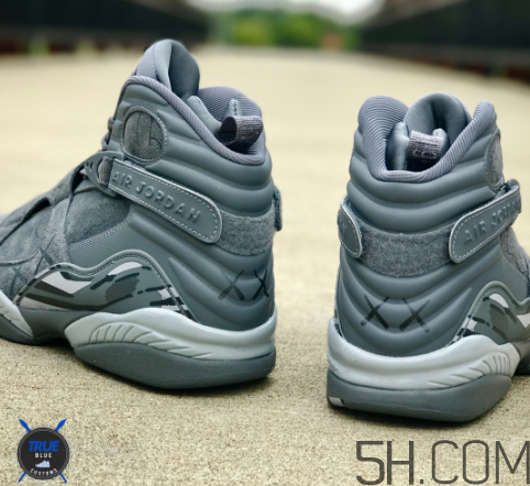 kaws與air jordan 8聯(lián)名實(shí)物什么樣？