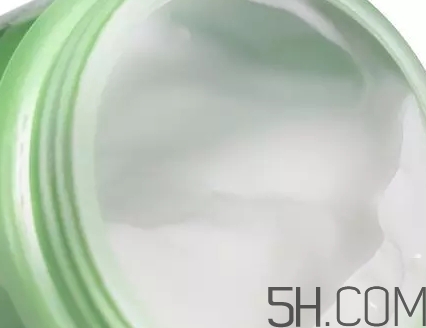 焗油膏弄到臉上怎么洗？