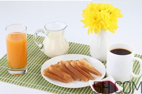 袋裝牛奶和盒裝牛奶哪個(gè)更有營(yíng)養(yǎng)？