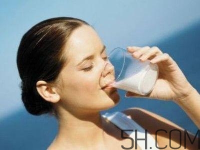 孕婦奶粉能和雞蛋一起吃嗎？喝孕婦奶粉的注意事項(xiàng)