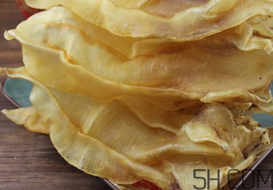 魚(yú)膠和花膠有什么區(qū)別？魚(yú)膠是魚(yú)的哪個(gè)部位