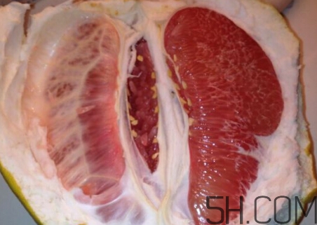 紅心柚子與白肉柚子有什么差別？紅心柚子是轉(zhuǎn)基因嗎？