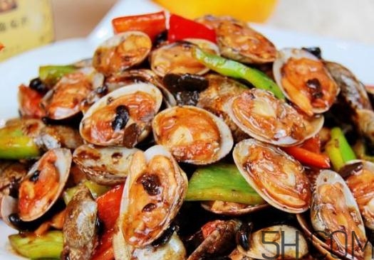 花甲吃多了會(huì)得結(jié)石嗎？吃花甲要注意什么？