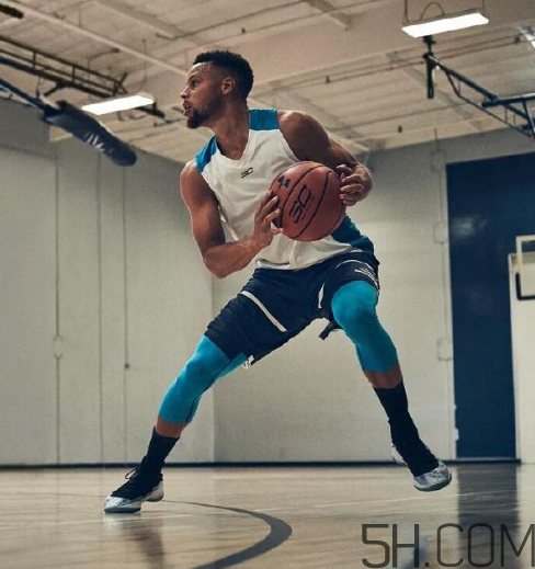 under armour curry 4鞋碼偏小嗎？庫(kù)里第四代戰(zhàn)靴尺碼怎么選？