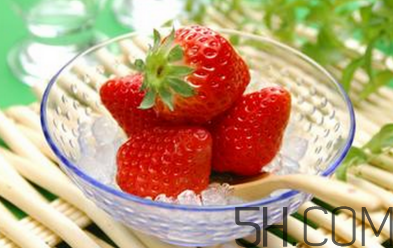 來月經(jīng)可以吃草莓嗎？草莓可以放冰箱保存嗎？