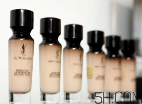 ysl女神粉底液怎么樣？ysl女神粉底液和超模粉底液對比