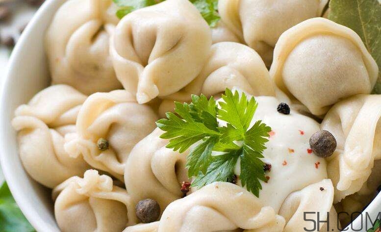 煮餃子開鍋煮皮還是餡？煮餃子蓋不蓋鍋蓋？