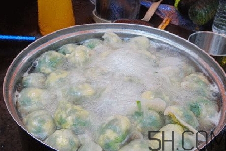 煮餃子怎么煮不破皮？煮餃子怎么看熟沒熟？