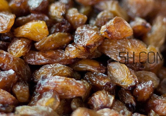 葡萄干吃多了會怎么樣？葡萄干可以豐胸嗎
