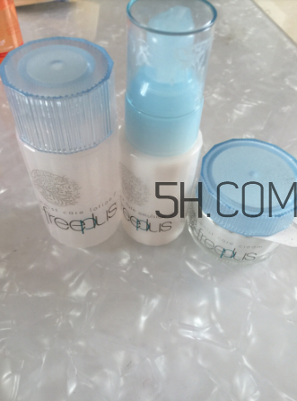 芳珂和芙麗芳絲哪個(gè)好？芙麗芳絲和芳珂fancl的區(qū)別