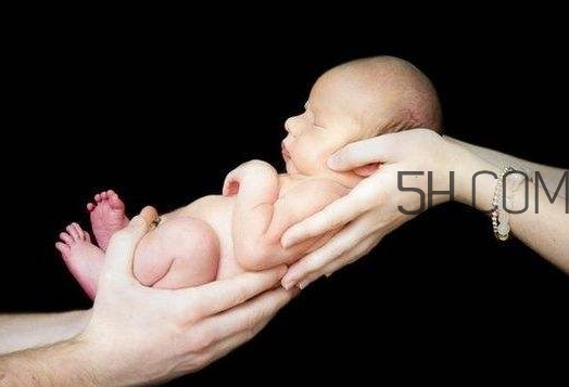 凍胚和鮮胚哪個成功率比較高？凍胚和鮮胚移植的優(yōu)缺點(diǎn)分別是什么？