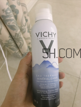 理膚泉噴霧和薇姿噴霧哪個好？理膚泉和薇姿噴霧測評