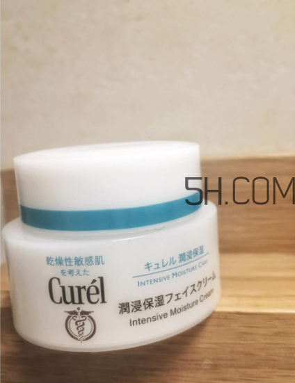 珂潤面霜和乳液哪個(gè)好？珂潤面霜和乳液區(qū)別