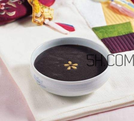 黑芝麻有點(diǎn)苦正常嗎？黑芝麻有保質(zhì)期嗎？