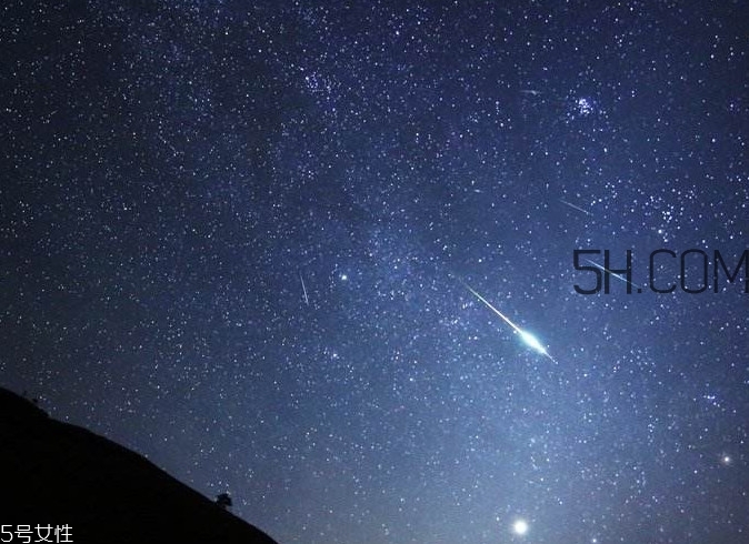 看到火流星預(yù)示著什么？火流星是怎么形成的