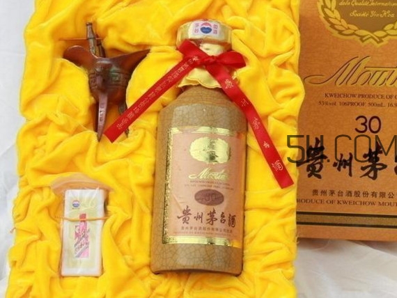 貴州茅臺(tái)怎么辨別真假？貴州茅臺(tái)怎么開