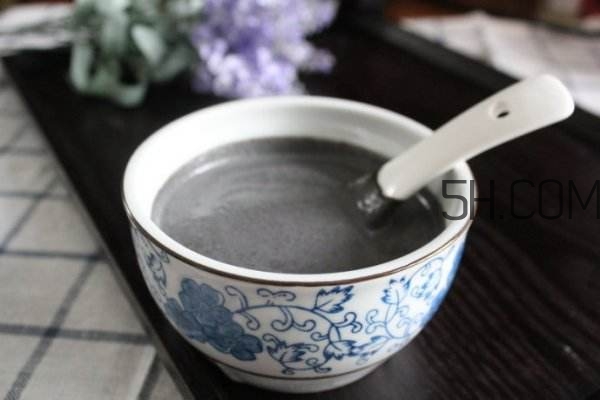 黑芝麻糊怎么做？黑芝麻糊的功效與作用