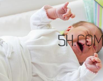 嬰兒夜哭怎么辦？嬰兒臉上起小紅點(diǎn)如何護(hù)理？