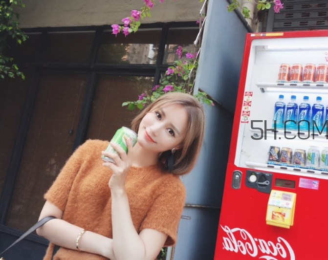 中耳炎和狐臭有關(guān)系嗎？中耳炎會(huì)自愈嗎？