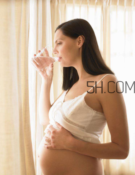 孕婦補(bǔ)鋅的好處有哪些？孕婦甲狀腺激素偏高的危害是什么?