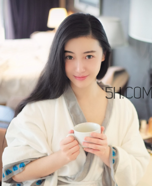 中耳炎需要輸液嗎？中耳炎需要手術(shù)嗎？