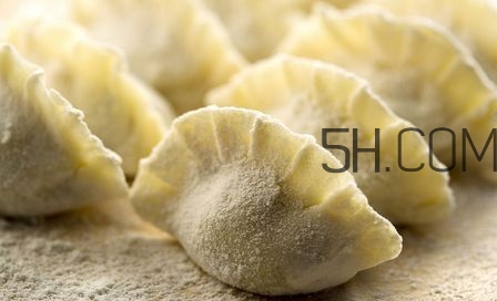 十個(gè)月的寶寶可以吃餃子嗎？寶寶吃什么餡的餃子好？