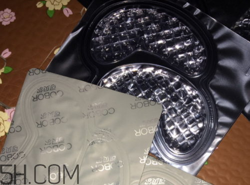 可貝爾燕窩特潤修護(hù)眼紋消眼貼膜多少錢？怎么樣？