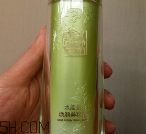 百雀羚爽膚水怎么樣？百雀羚爽膚水含酒精嗎？