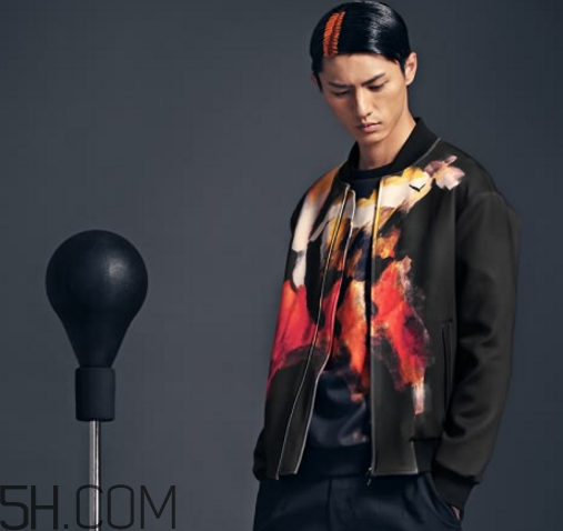 太平鳥衣服檔次怎么樣？太平鳥衣服貴嗎？