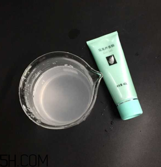昭貴蘆薈凝膠汁怎么樣？昭貴蘆薈膠和完美蘆薈膠哪個好？