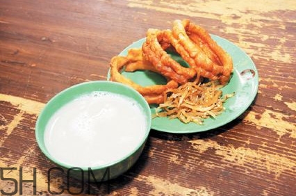 豆汁和螃蟹能一起吃嗎？豆汁和雞蛋能一起吃嗎