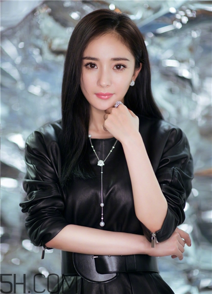 黃褐斑跟心情有關(guān)系嗎？黃褐斑跟曬太陽(yáng)有關(guān)系嗎？