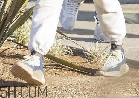 yeezy籃球鞋會(huì)發(fā)售嗎？yeezy籃球鞋實(shí)物曝光