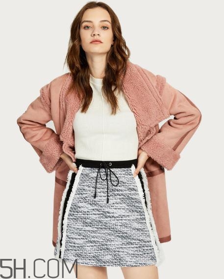 ur的衣服怎么樣？ur的衣服可以退嗎？