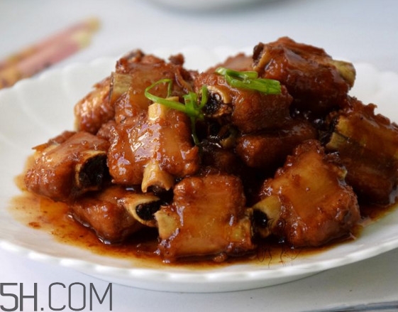 糖醋排骨怎樣做肉不硬？產(chǎn)婦能不能吃糖醋排骨