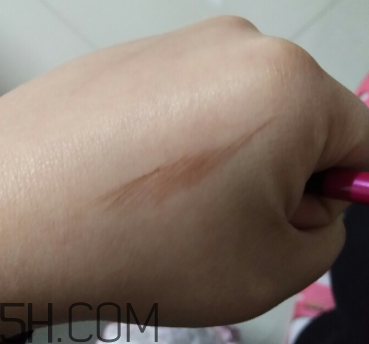 姬芮柔芯旋彩眉筆怎么樣？姬芮柔芯旋彩眉筆試色