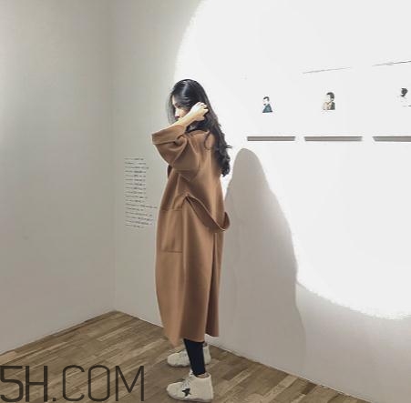 雙面羊絨大衣什么時(shí)候穿？雙面羊絨大衣什么溫度穿？